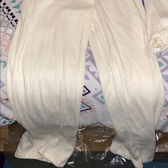 Set - Picture 3 of 4